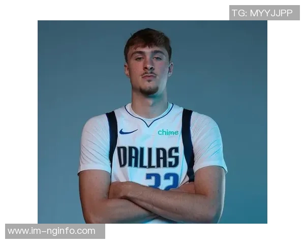 弗拉格勇于尝试错误助力球队成功展现自信与成长